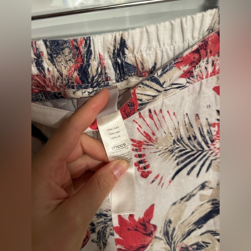 Chicos 100% linen sz 1 white pink blue floral straight leg summer pant Hawaiian - Picture 3 of 6